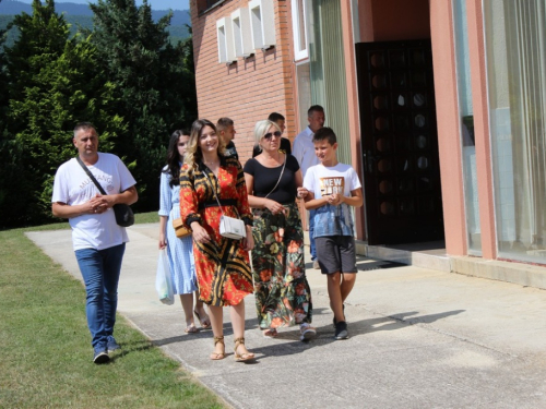 FOTO: Mlada misa fra Franje Barabana u Rumbocima