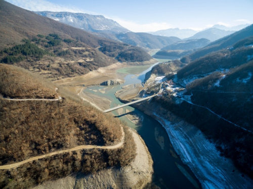 FOTO/VIDEO: Jablaničko jezero povuklo se iz Donje Rame