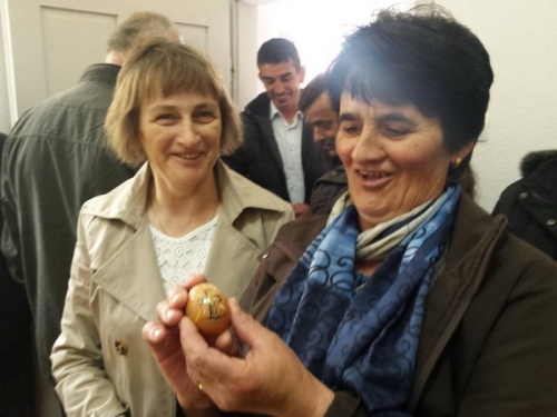 FOTO/VIDEO: Rumbočani imaju "najtvrđa" i najšarenija jaja!