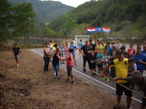 FOTO: Skup i druženje Ustramljana