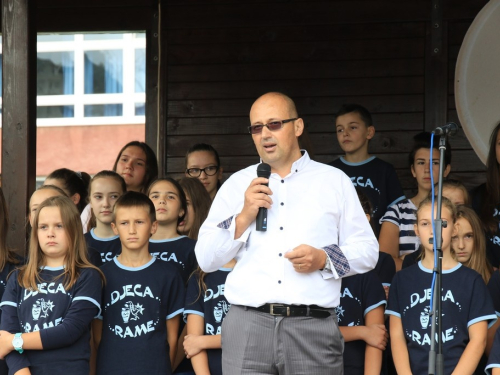 FOTO: Dani kruha i zahvalnosti za plodove zemlje u OŠ Marka Marulića Prozor
