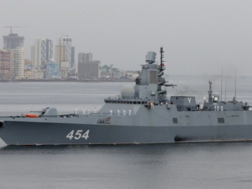 Ruski ratni brod izvodio vježbe u Atlantskom oceanu