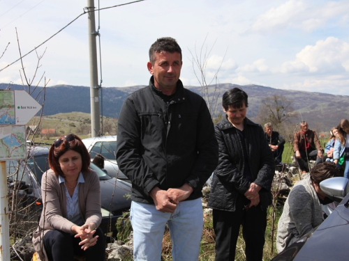 FOTO: Druženje Rumbočana i sv. misa na Zahumu