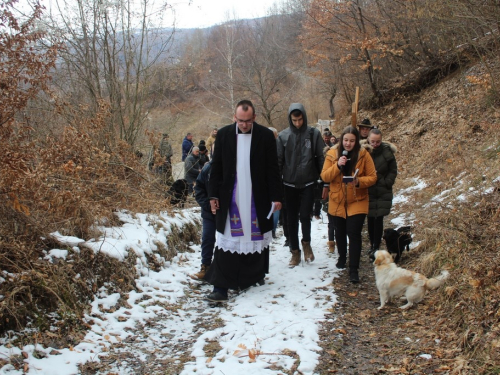 FOTO: Put križa u župi Uzdol