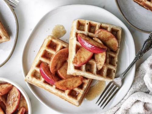 Savršen doručak bez dodanog šećera: Recept za vafle s jabukom i cimetom
