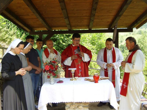 FOTO: 16. hodočašće na grob svećenika-mučenika fra Stjepana Barišića