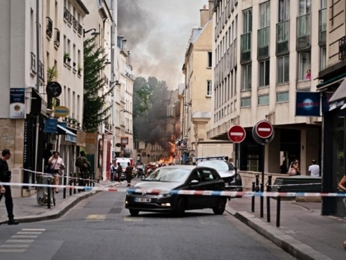 Velika eksplozija u centru Pariza - Eksplodirao plin