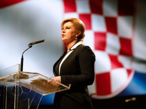 Kleine Zeitung: Grabar-Kitarović je u pravu