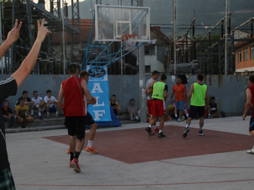 FOTO: Druga večer Streetball turnira u Prozoru