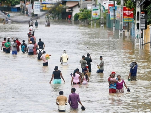 U poplavama na Šri Lanki poginula 101 osoba