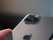 iPhone: Čemu služi crni krug pokraj kamera