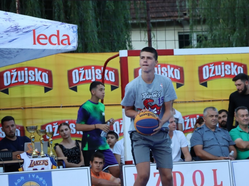 FOTO: Ekipa ''Ba.Riba'' pobjednik 20. Streetball Rama 2022.