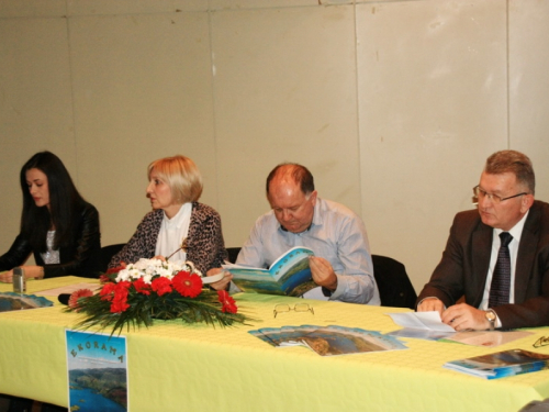 FOTO: Rama dobila svoj časopis "EkoRama"