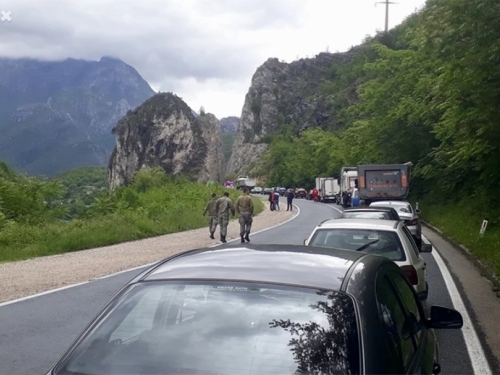 Jedna osoba poginula u teškoj prometnoj nesreći na putu Jablanica - Mostar