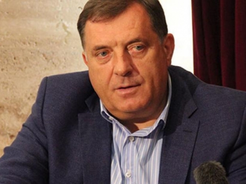Dodik najavio borbu protiv migranata