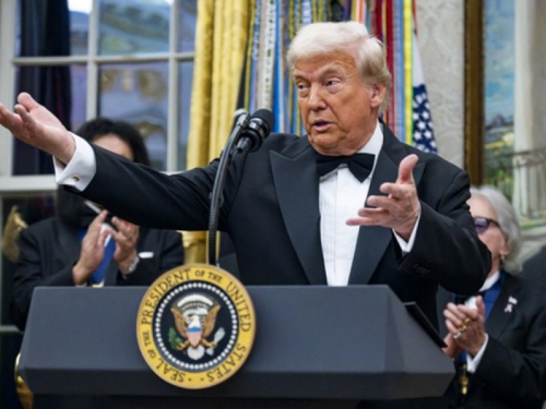 Trump: Razočaran sam zbog Zelenskog