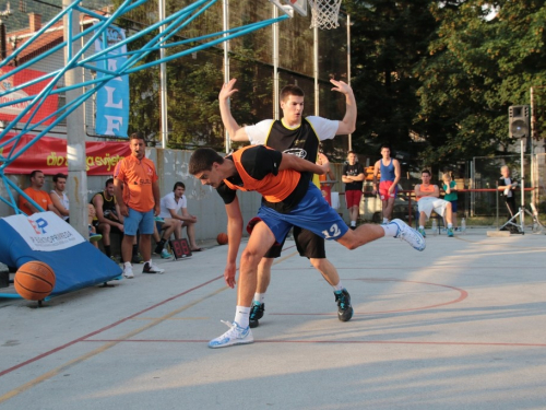 FOTO: Druga večer Streetball turnira u Prozoru