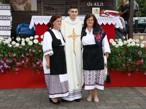 FOTO: Mlada misa vlč. Josipa Papka u župi Prozor