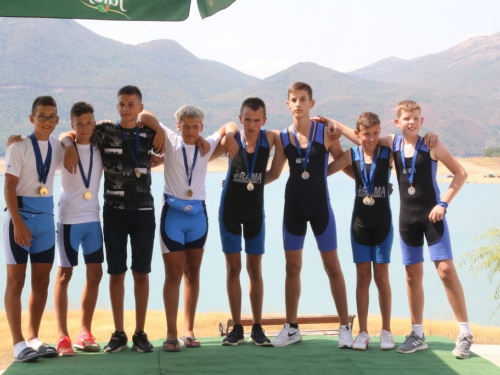 FOTO/VIDEO: Na Ramskom jezeru održana 9. veslačka regata