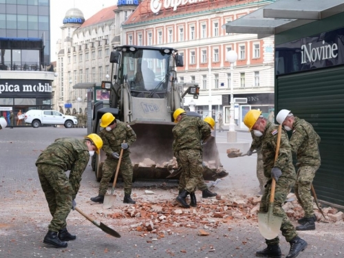 Hrvatka vojska priskočila u pomoć: Krenulo raščišćavanje centra Zagreba