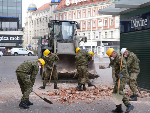 Hrvatka vojska priskočila u pomoć: Krenulo raščišćavanje centra Zagreba