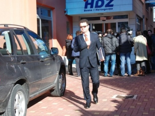 Dva HDZ-a i stranke HNS-a zajedno izbore