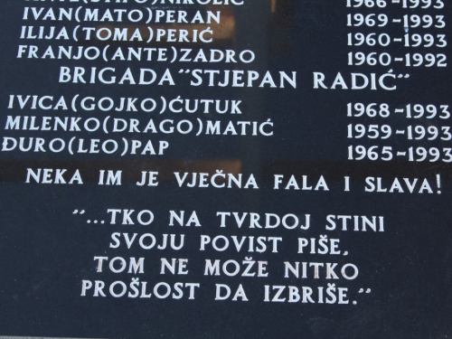 FOTO| Gmićani podigli križ na Makljenu