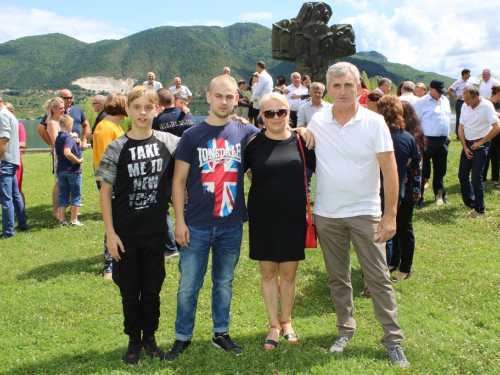 FOTO/VIDEO: Susret obitelji i potomaka Pavlović u Rami