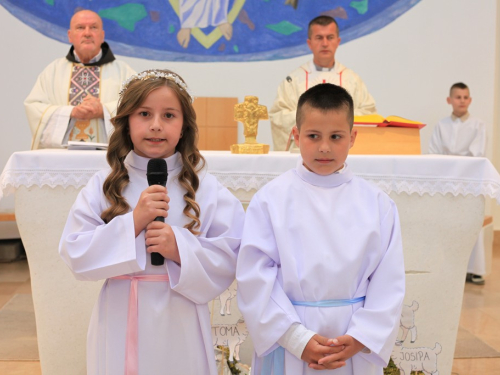 FOTO: Prva pričest u župi Rumboci