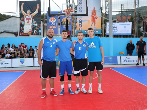 FOTO: Druga večer Streetball turnira u Prozoru