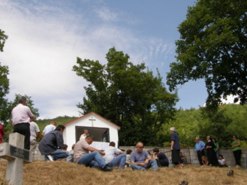 Otimanje od zaborava - Misa u Gornjim Višnjanima, selu bez stanovnika