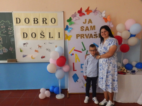 FOTO: U OŠ fra Jeronima Vladića Ripci upisano 19 prvašića