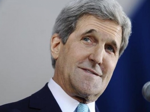 Kerry poručio Rusiji: Kontrolirajte Assada i usporite njegove napade