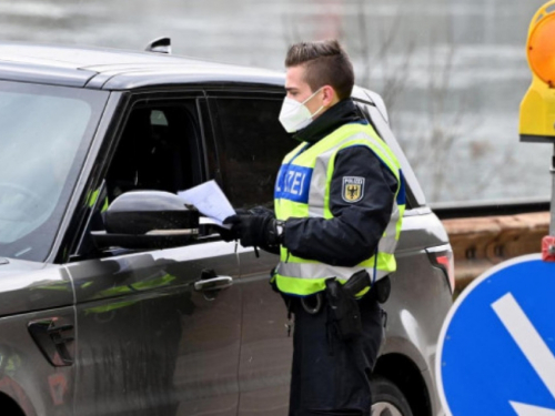 Njemačka policija istražuje 12.000 lažnih potvrda o cijepljenju