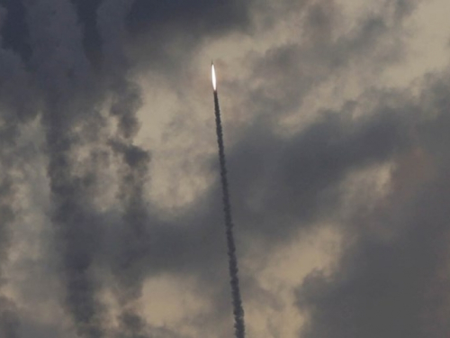 Hamas ispalio rakete na Izrael na stoti dan rata