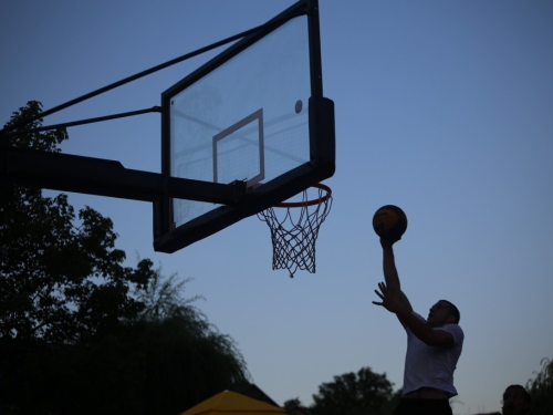 FOTO: Druga večer turnira 19. Streetball Rama