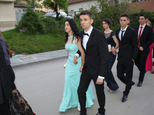 FOTO/VIDEO: Matura 2016. - Defile mladosti i ljepote na ulicama Prozora