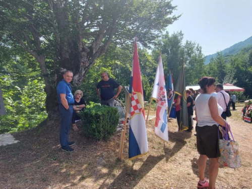 FOTO: Na Pomenu obilježena 28. obljetnica stradanja hrvatskih branitelja