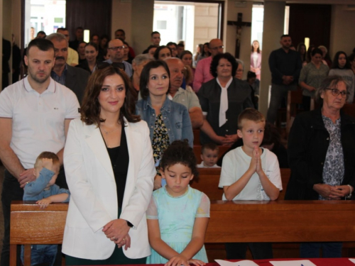 FOTO: U Prozoru održan dječji festival 'Djeca pjevaju Isusu'