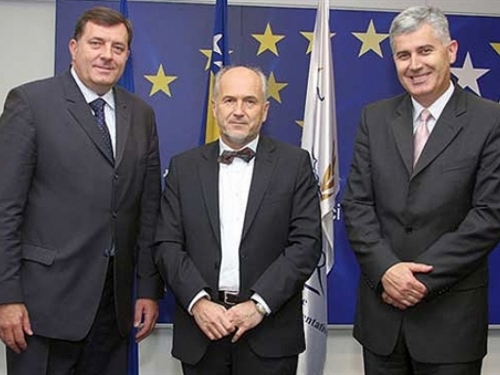 Dodik: Nazočnost OHR-a potvrđuje da BiH nije suverena
