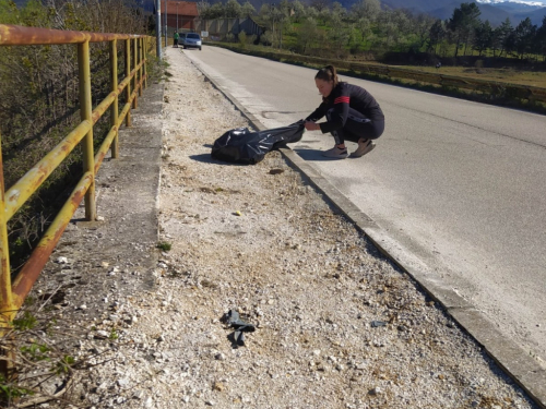 FOTO: Vrijedni Framaši župe Rama-Šćit akcijom čišćenja obilježili Dan planeta Zemlje