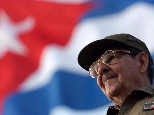 Castro kritizirao SAD na 60. obljetnicu kubanske revolucije