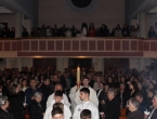 Veliki broj vjernika nazočio na Vazmenom bdijenju na Veliku subotu u crkvi u Prozoru