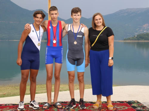 FOTO: Održana veslačka regata na Ramskome jezeru