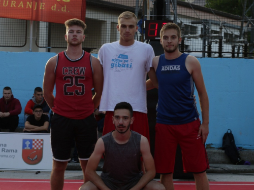 FOTO: Druga večer Streetball turnira u Prozoru