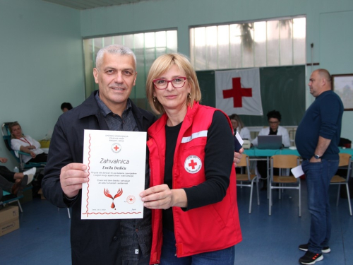 FOTO: Uspješna akcija darivanja krvi u Prozoru