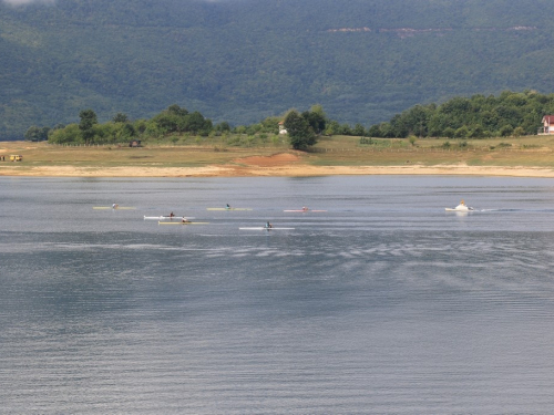 FOTO: Na Ramskom jezeru održana 3. veslačka regata