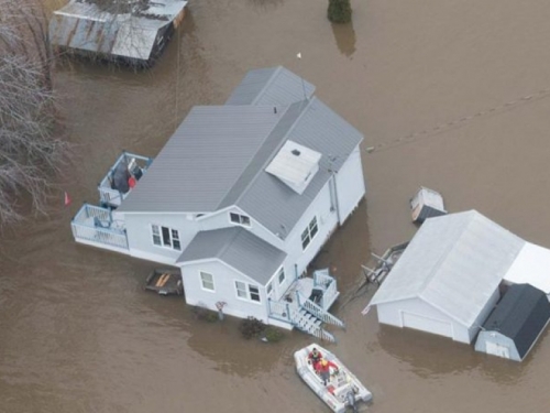 Nezapamćene poplave u Kanadi, proglašeno izvanredno stanje