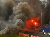 HSV ispao iz lige, navijači zapalili stadion