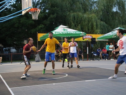 FOTO: Druga večer Streetball turnira u Prozoru